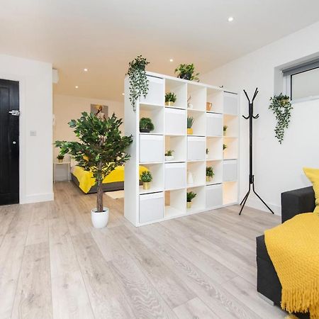 Hermes Apartment - The Messenger Of Town Southampton Luaran gambar
