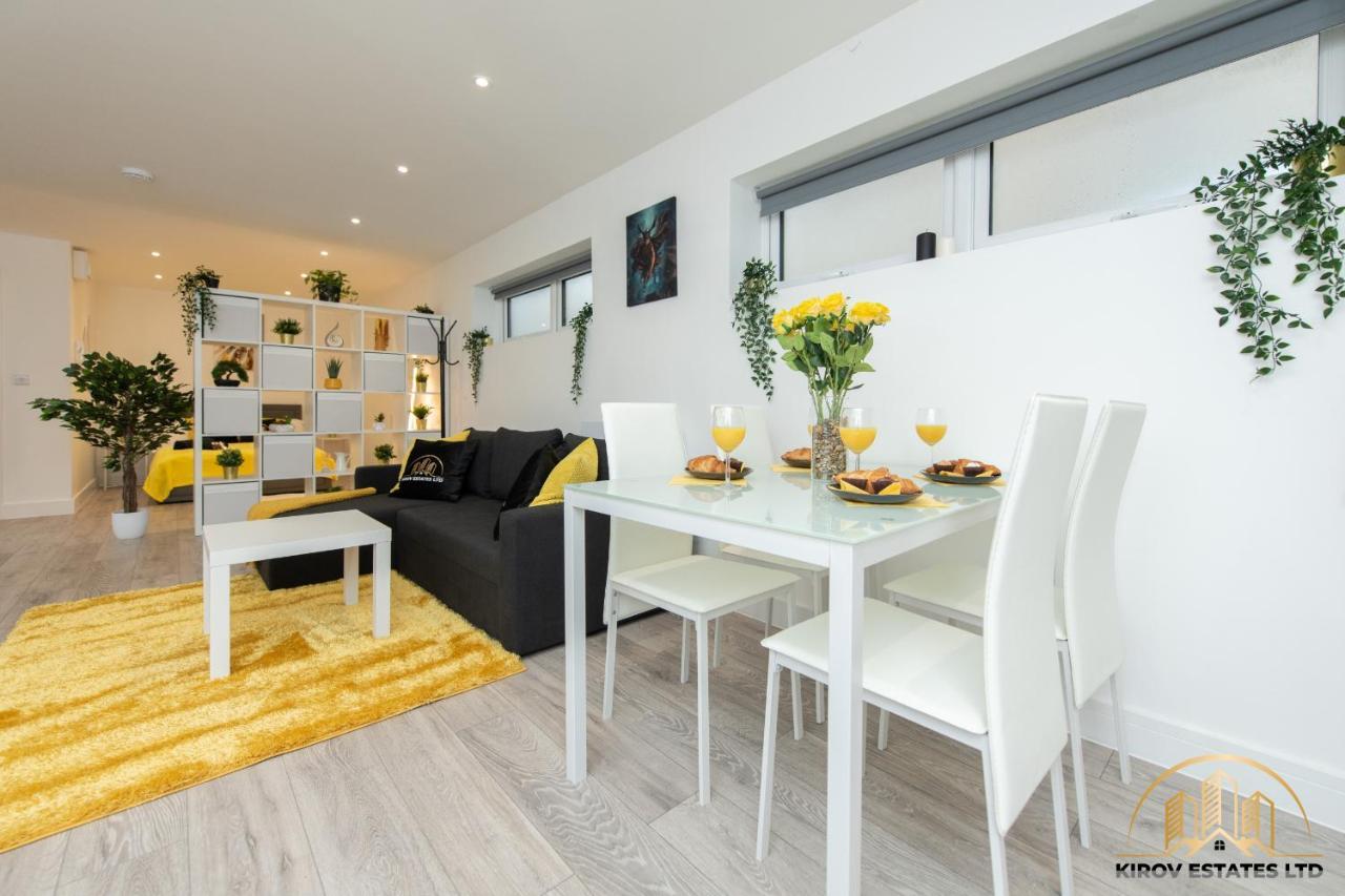 Hermes Apartment - The Messenger Of Town Southampton Luaran gambar